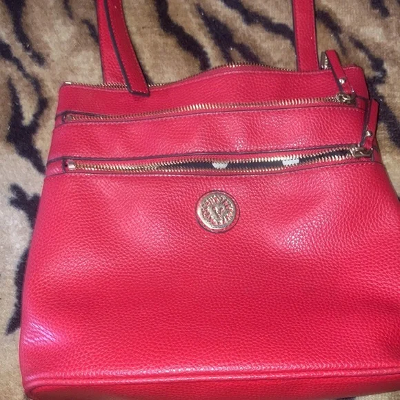 Red Anne Klein purse - Picture 3 of 6